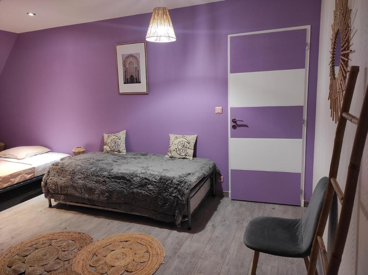 Sansac-de-Marmiesse Agreable Et Spacieuse Chambre Familiale المظهر الخارجي الصورة